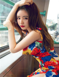 《怪笑少女》